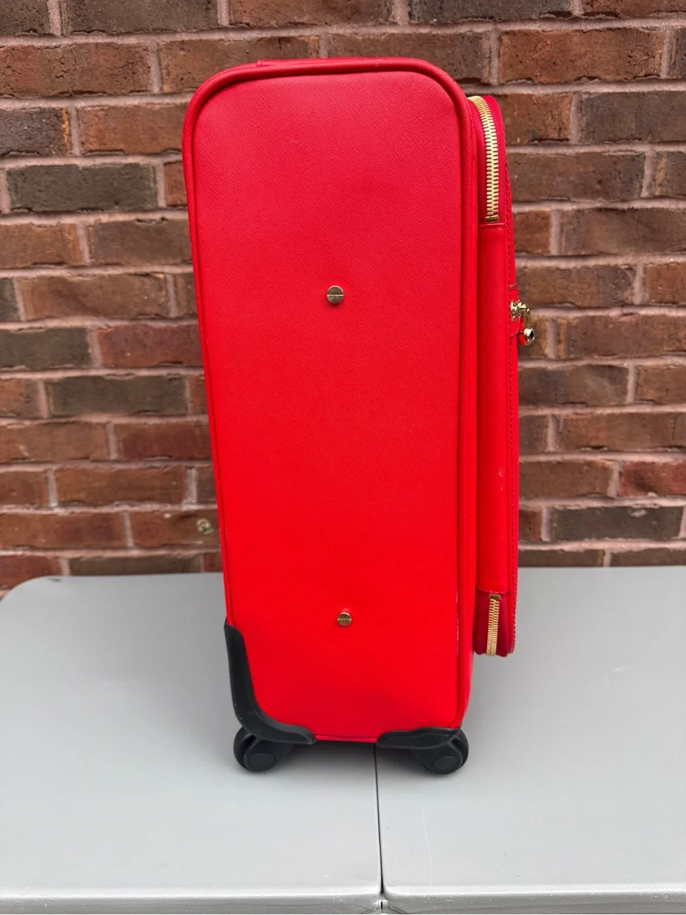 Henri Bendel New York Red Spinner Carry-On Suitcase Luggage - Picture 7 of 13